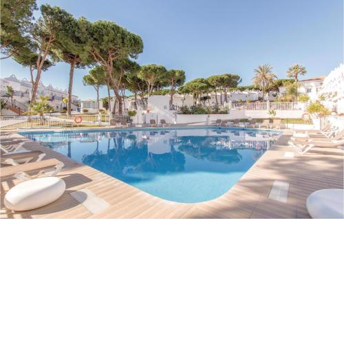 Amazing home in Las Chapas Marbella with Sauna, WiFi and Outdoor swimming pool