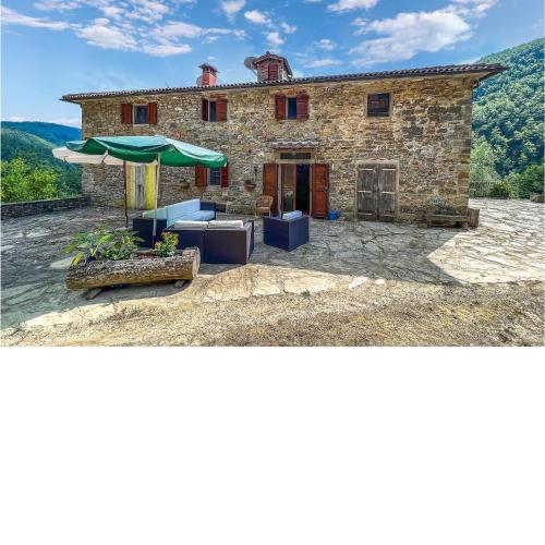 Amazing home in Londa with WiFi and 3 Bedrooms