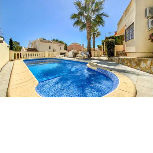 Amazing Home In Orihuela Costa With 3 Bedrooms, Wifi And Heated Swimming Pool
