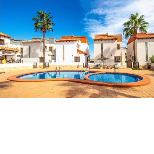 Amazing home in Orihuela Costa with Outdoor swimming pool, WiFi and 2 Bedrooms