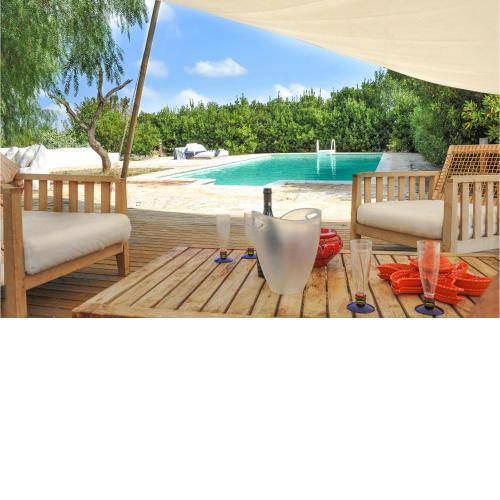 Amazing home in Ostuni with Outdoor swimming pool, WiFi and 3 Bedrooms