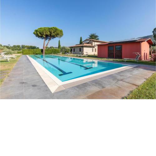Amazing home in Passignano sul T with 6 Bedrooms, WiFi and Outdoor swimming pool