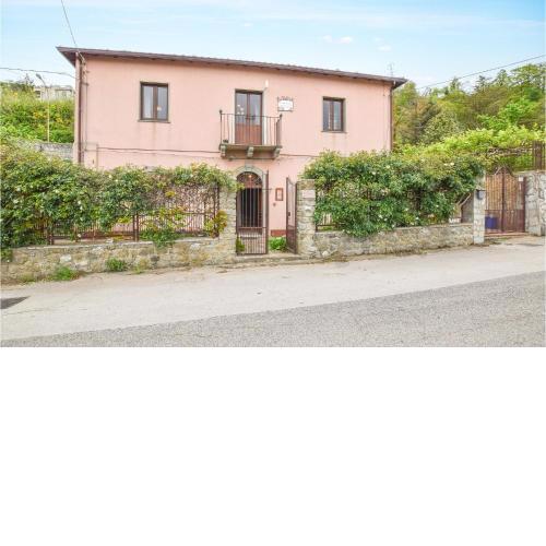 Amazing home in Raccuja with 4 Bedrooms and WiFi