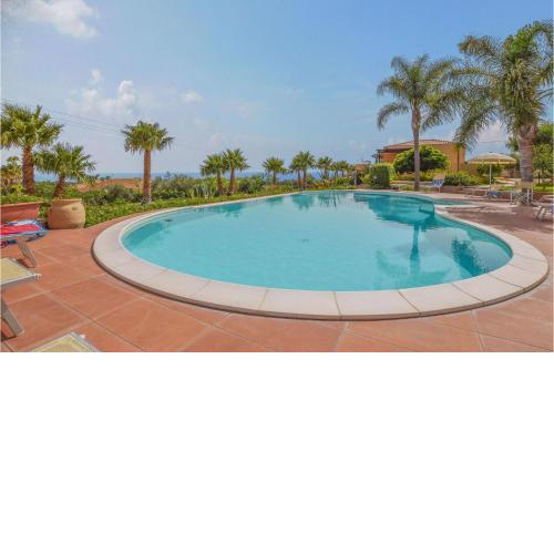Amazing home in Scicli with 2 Bedrooms, WiFi and Indoor swimming pool