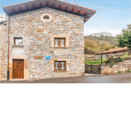 Amazing home in Trescares with WiFi and 3 Bedrooms