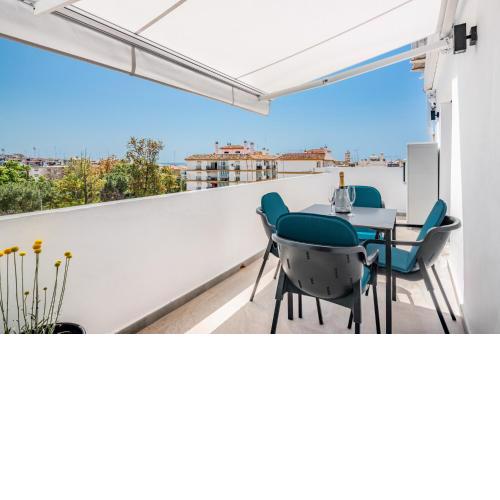 Amazing Old Town Penthouse - EaW Homes
