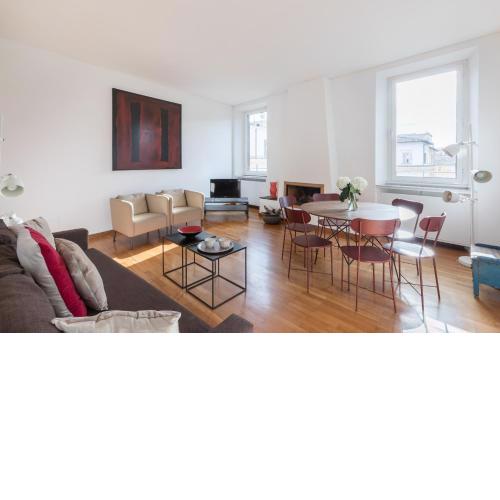Amazing penthouse with private terrace in Trastevere
