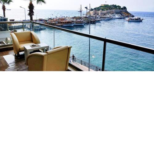 Amazing Seaview Flat
