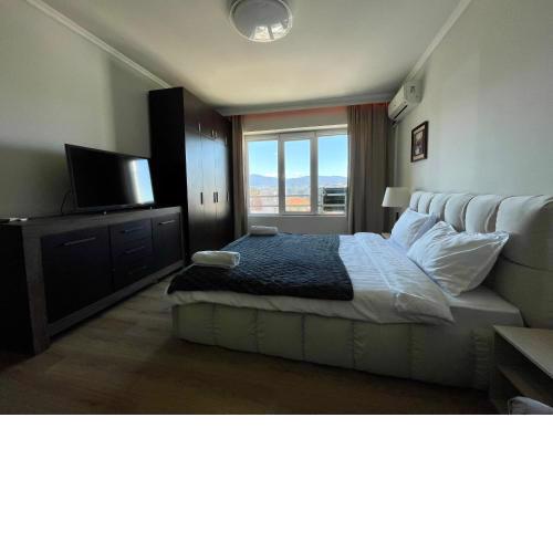 Amazing view central 1 bedroom apartment