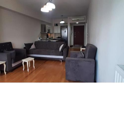 Amazing view Large 1 bed 1 bath lovely apartment