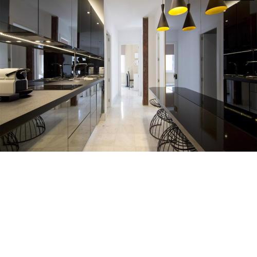 AmazINN Places Embajadores I