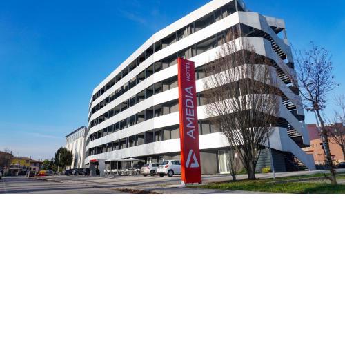 AMEDIA Hotel Noventa