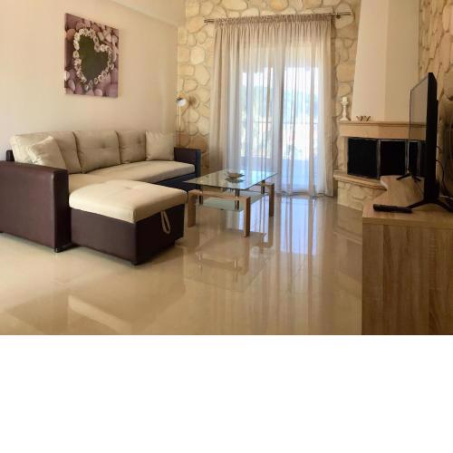 Amfithea House