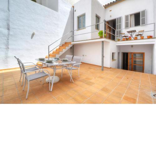 Amilcar House