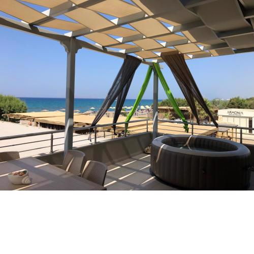 Ammos Beachfront Luxury Apartment