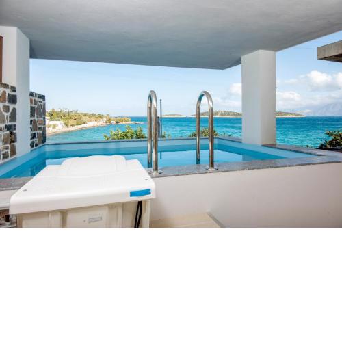Ammos Luxury Apartments Adults Only