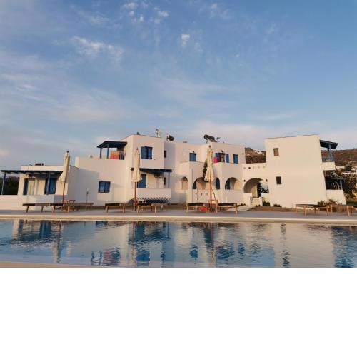 Amodari studios on the beach
