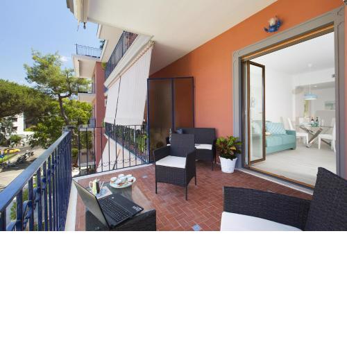 Amore Rentals - Sara Home