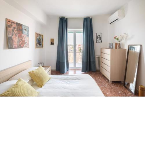 Amoretti Apartment, 6 persone, 3 camere, 2 bagni, balcone, Wi-Fi, Metro B Monti Tiburtini