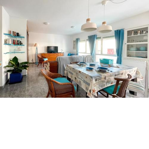 Ample and bright central apartment