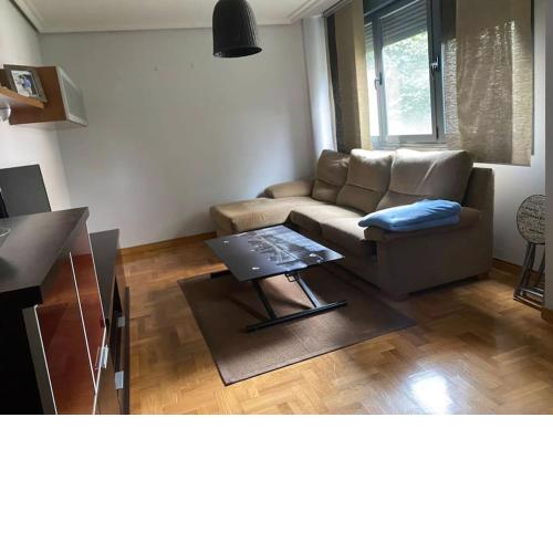 Amplio apartamento con plaza de parking.
