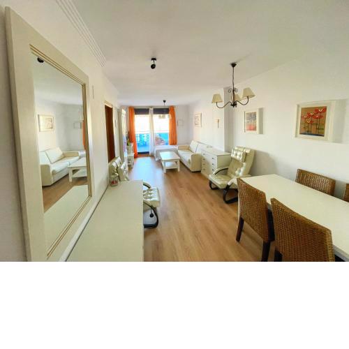 Amplio apartamento en La Cala
