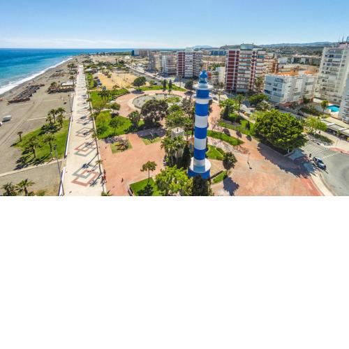 Amplio apartamento moderno junto a la playa, en el centro de Torre del Mar, Málaga, Modern large apartment by the beach, middle in the centrum of Torre del Mar, Malaga