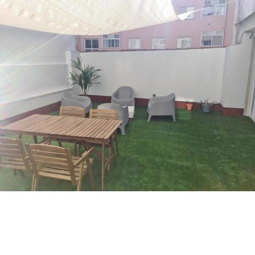 Amplio y moderno piso de 4 habitaciones y terraza