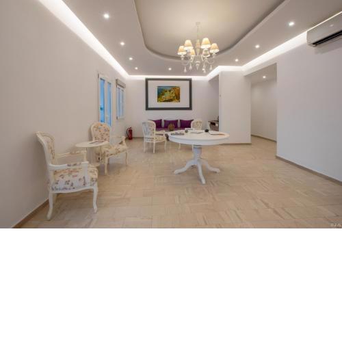 Anamar Santorini