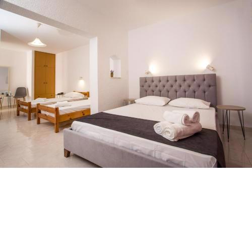Anastasia Pool Apartments