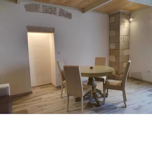 Anastasis Apartment