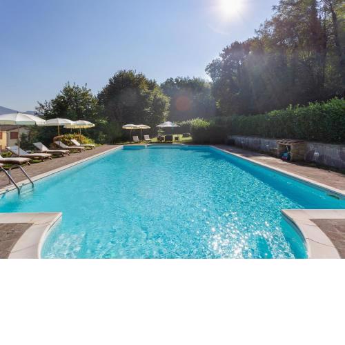 Ancient Medici villa with private pool and views of the hills of Mugello