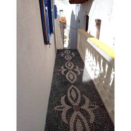 ancient, spacious and quiet stone house in Nisyros
