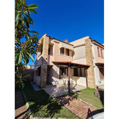 Andreadis Maisonette