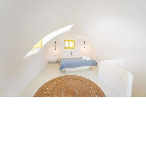 Anelia House