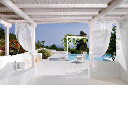 Anemolia Villas with private pools near the most beautiful beaches of Alonissos