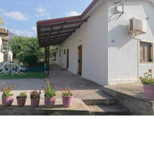 Angela's place - Stomio residence near the sea
