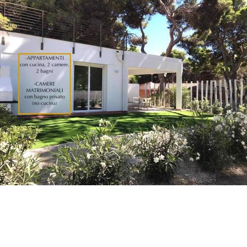 Angolo Mare Apartments & Rooms