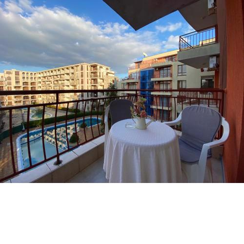Anita A 25 Apartment Pool View