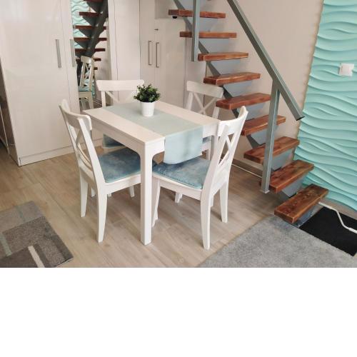 Anna Apartman