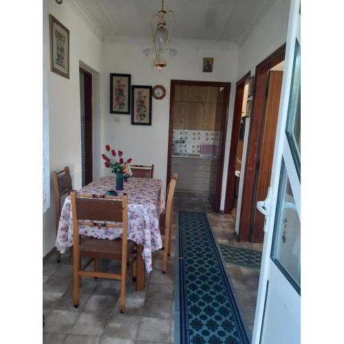 ANNAS COTTAGE