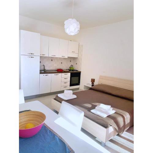 Anna's HOUSE Couples Studio Apartment