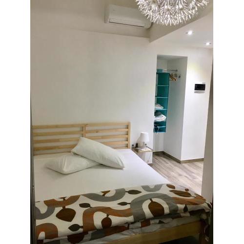 Annette Rooms