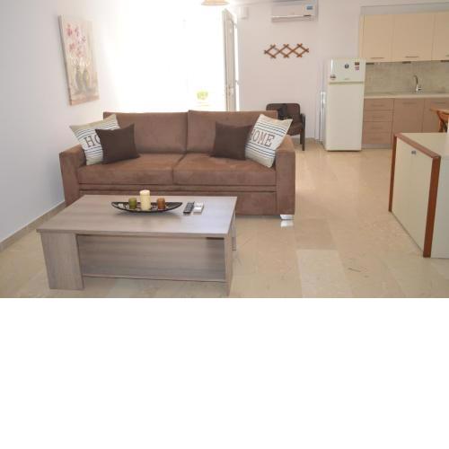 Anthi City Center Apartment