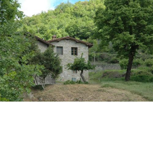 Antico fienile sulla collina