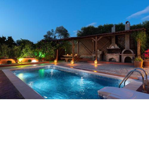 Antico Rosso Villa