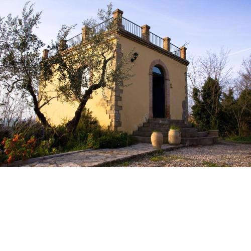 Antico torrino di caccia nobiliare