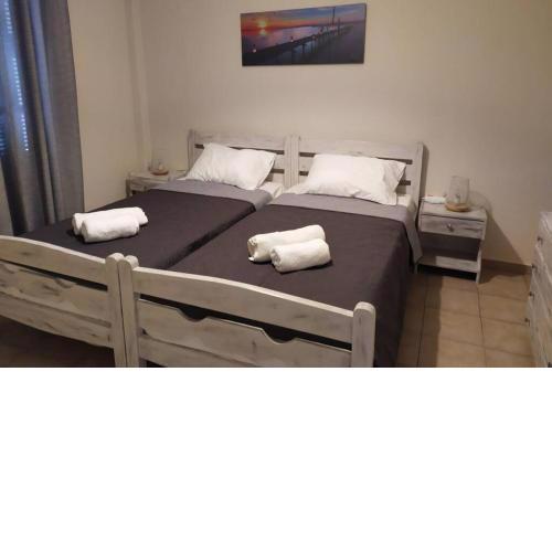 Antonela room1