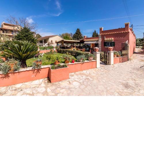 Antonela Sunshine Apartment by Corfu Escapes
