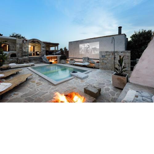 Antonia's stonebuilt mansion with a private pool